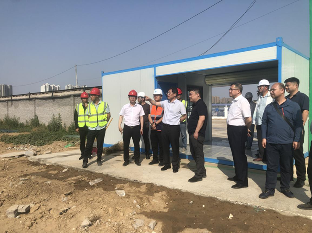 华球体育-华球（中国）公司党委书记、董事长汪洋到侯寨新镇区安置区调研项目建设工作